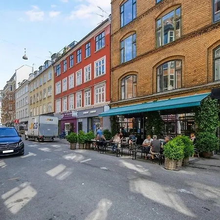 Extravagant-2 Bedrooms-bronze Apartment Copenhagen