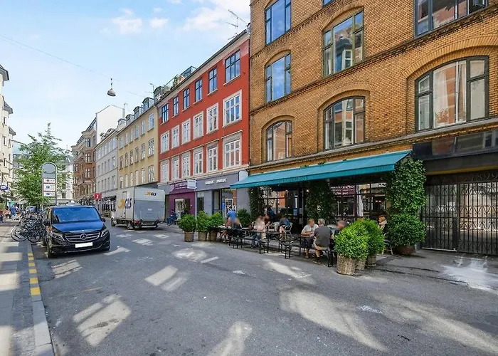 Extravagant-2 Bedrooms-bronze Apartment Copenhagen