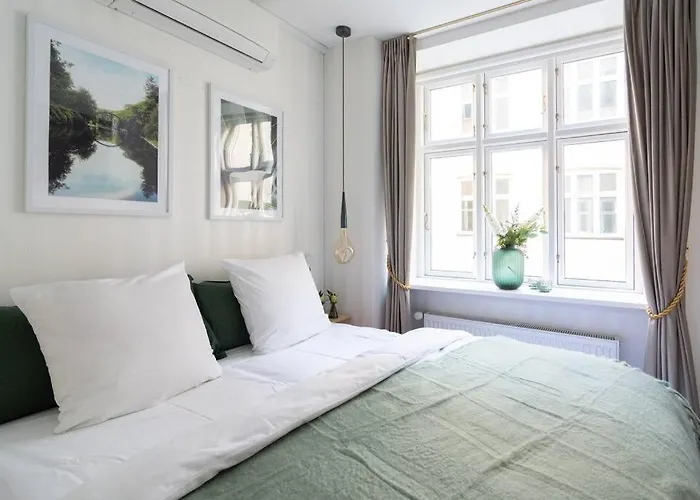 Extravagant-2 Bedrooms-bronze *