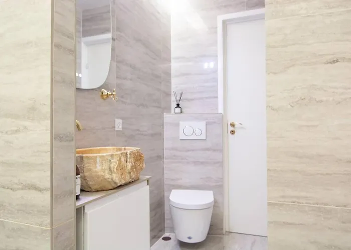 Extravagant-2 Bedrooms-bronze