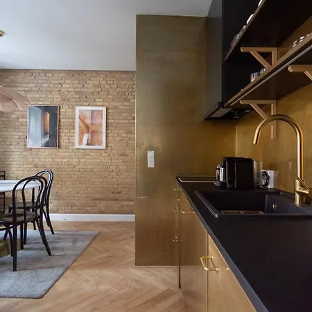 Extravagant-2 Bedrooms-bronze *