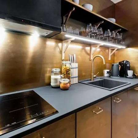 Апартаменты Extravagant-2 Bedrooms-bronze